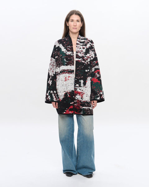 The URUSHI short cotton jacquard kaftan by ZALIVAKO – front view on model, black and red side